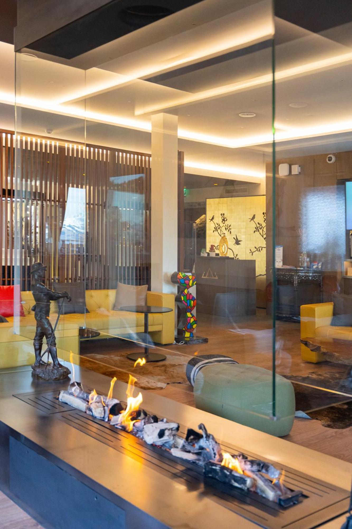 Viu Hotel Villars Exterior foto